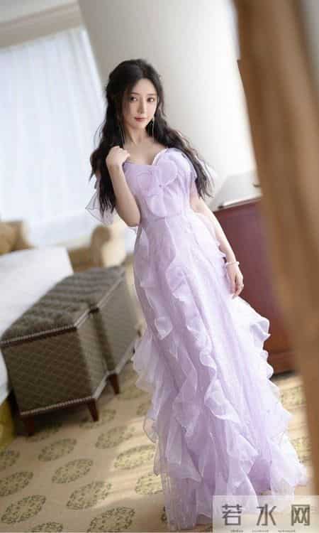 浪漫又不失温柔的紫色，让你尽情享受夏日的美好与浪漫