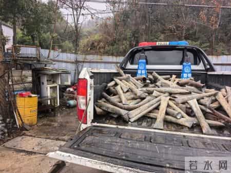 “蚂蚁搬家”偷废铁 积吨成罪终落网——通山公安快速侦破系列盗窃案