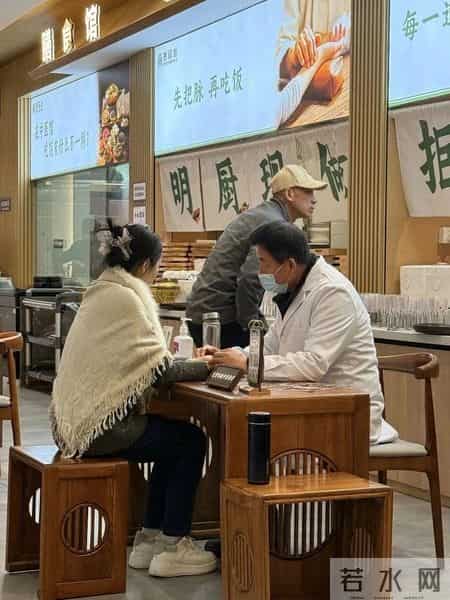 “先把脉，再吃饭”！中医馆里的“药膳餐厅”火了，广州也有
