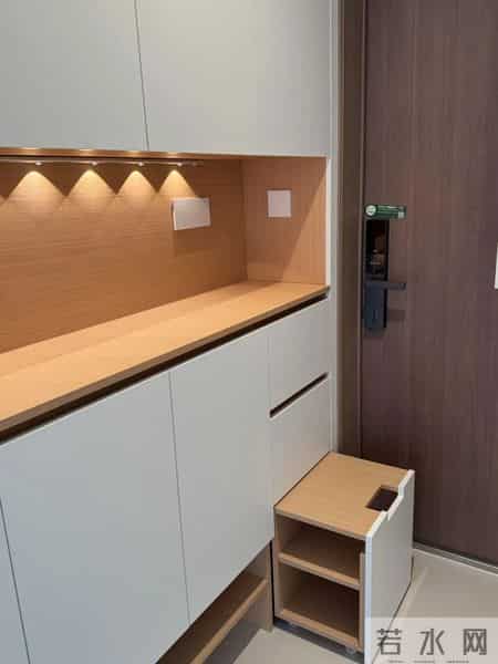 物业不让“鞋子堆门口”，瞧瞧广东人的妙招，干净高级又美观！