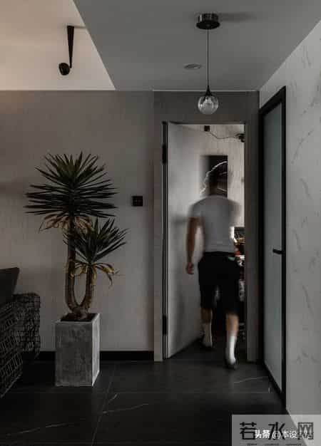 成都帅哥买下57㎡老破小，改造后邻居都惊呆了：我怎么没想到？