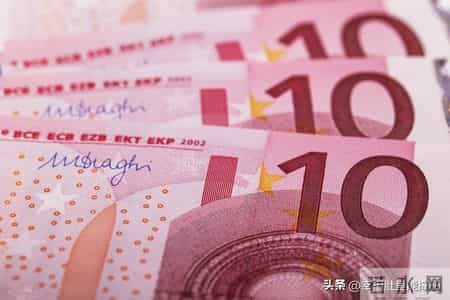 2026年，"情绪价值"年入百万：这3个赛道，真正能够改变命运