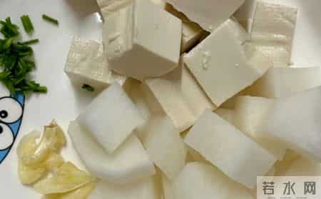 明天是腊月初九，不管有钱没钱，记得“吃二样，做二事”，人旺财旺福运也旺