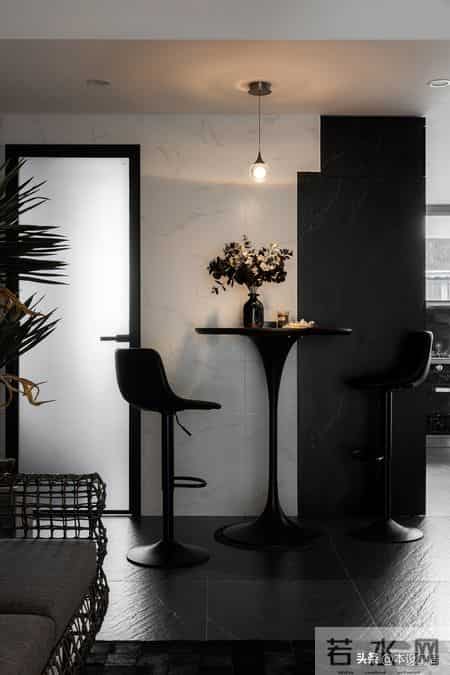 成都帅哥买下57㎡老破小，改造后邻居都惊呆了：我怎么没想到？