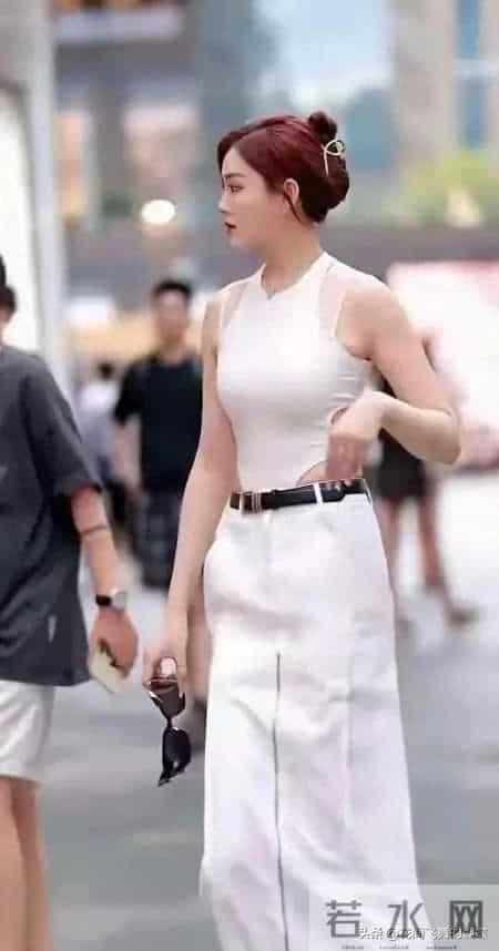 这女生身材如此高大，还能这么匀称，太少见了