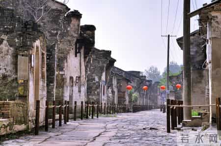 别再挤宽窄巷子！2元公交喝到宋朝老茶！青砖灰瓦里藏着千年人间烟火