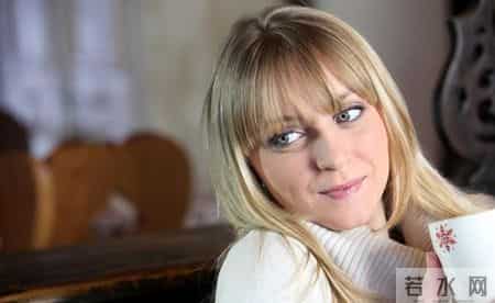 两性关系：多数女人愿意和一个男人长期保持联系，原因往往就5点