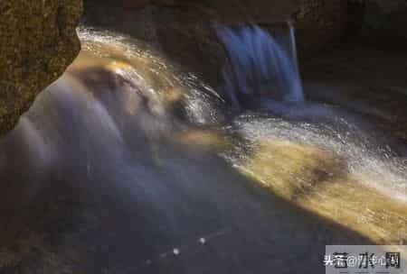 两性关系:58岁后女人,肯让你抱、让你亲,就是心防彻底破了