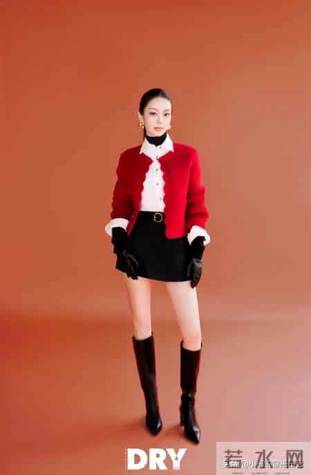 奚梦瑶吉娜新年氛围穿搭，搭配公式直接抄！