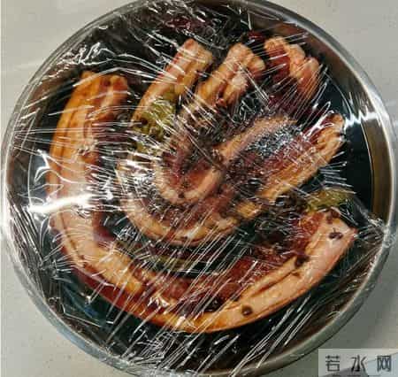 腊八过后,这菜提前做好,一次做20斤放冰箱,蒸一蒸上桌,特省事