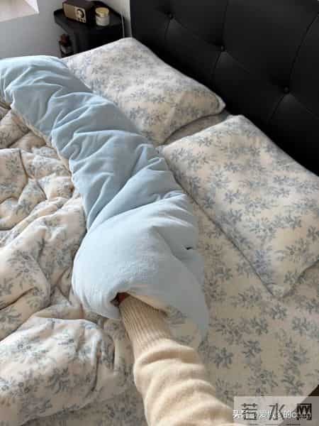 这5种“床品四件套”不能再用了，睡得不舒服，还有害健康