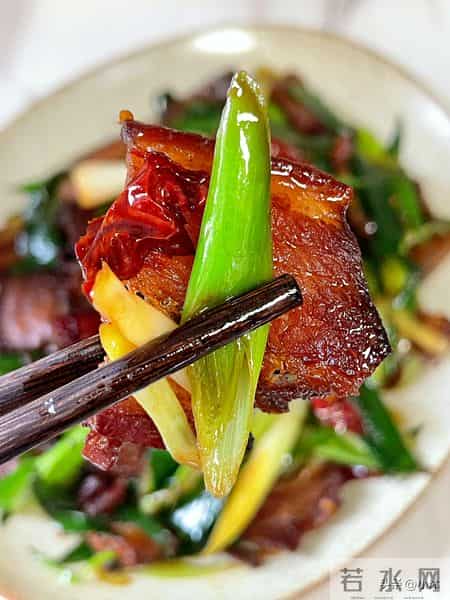 明日腊月十一是“凶日”，提醒：1要吃，2不晚，3不多，图个圆满