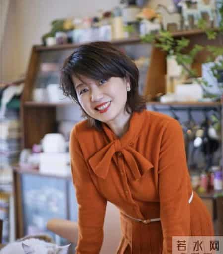 “大妈发型”有多暴露老态？看完3组对比就知道，年纪越大越油腻