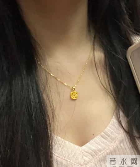 绝了，戴上这5款黄金项链黄金吊坠，气质提升一大圈！