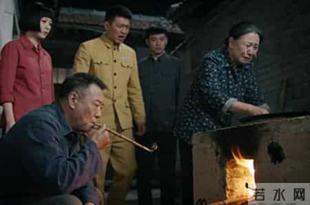 95年，我娶了村里最泼辣的姑娘，新婚当晚，她拿出一把剪刀：你要是敢碰我，我就跟你拼了