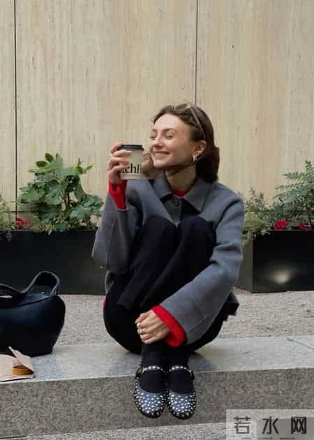 冬日超火的一组配色：灰+红，好看显高级！