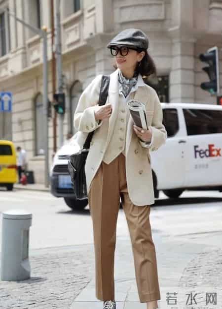 为何你戴围巾有股浓浓的“大妈感”？跟着三木博主这样戴，真优雅