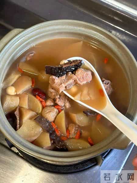 “老得慢”的女人，多半喜欢这3种食物，常吃多吃比同龄人更年轻