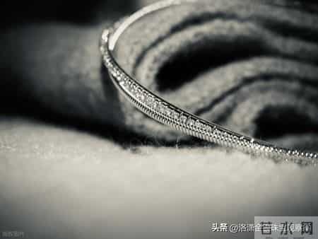 绝对不建议购买的九大“垃圾”铂金首饰—铂金涨三倍也无法回本。