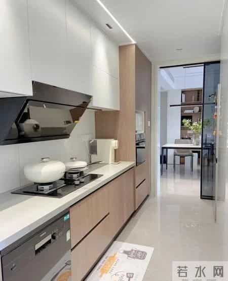 浙江一新婚夫妇火了,凭楼道一鞋柜而被无数人模仿,那叫一个高级