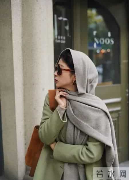 为何你戴围巾有股浓浓的“大妈感”？跟着三木博主这样戴，真优雅