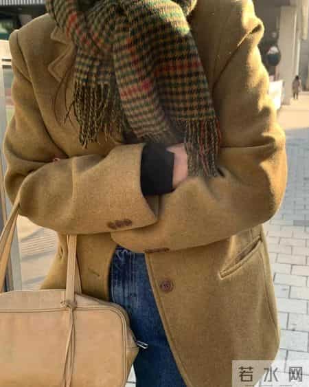 冬日穿搭不糊弄？时髦精都盯上了它！一种毫不费力的智慧！