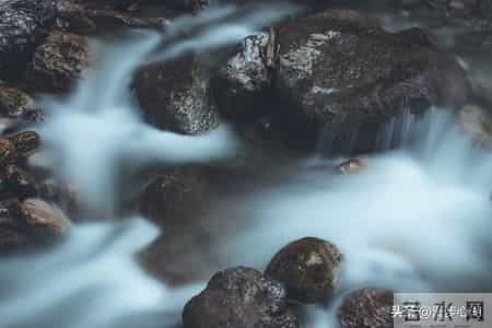 两性关系:58岁后女人,肯让你抱、让你亲,就是心防彻底破了