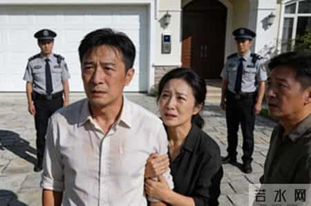 爸妈送我一套600万的别墅当婚房，我出差3月回家，发现婆婆竟带了8个亲戚住进来，还把我的衣帽间改成了棋牌室