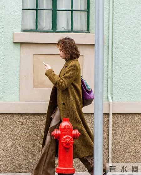 上海街头这6套冬装，把“氛围感”焊在了身上