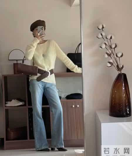 这个阿姨太会打扮：发剪短，衣穿简，58岁又美、又自然，值得借鉴