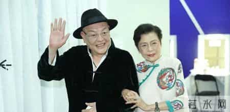 顺嫂在温哥华带曾孙，演了一辈子戏却说现在才开始演自己。