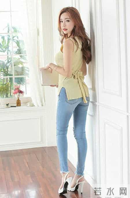 针织衫+牛仔裤的日常美学