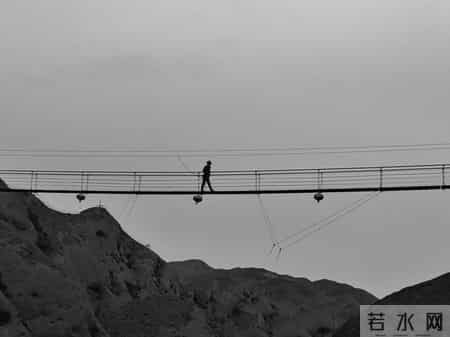 一个人走投无路，无人可依的时候，可能正是风生水起的开始