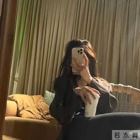 “中年少女的朋友圈，就该这样发”