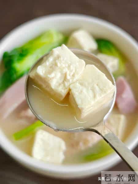 “腊八吃三白，来年病不来”，今日腊八，指的哪“3白”？别忘吃