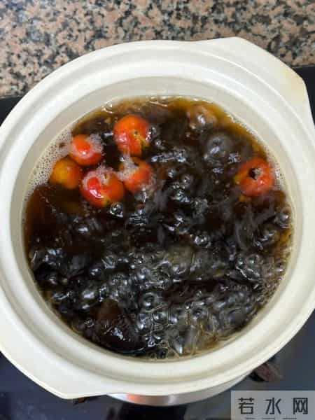 血管干净人长寿！这碗汤，全家喝出“年轻态”，每周2次很安心！