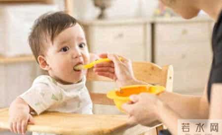 宝宝多大才能吃酱油盐醋蚝油?搞错伤肾伤身!家长别大意!