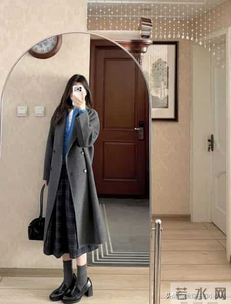 冬季火出圈的『伞裙』，上身美到被反复夸！