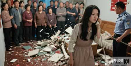 婆家13口人眼睁睁看着小姑子砸我婚房，我转身拨通110