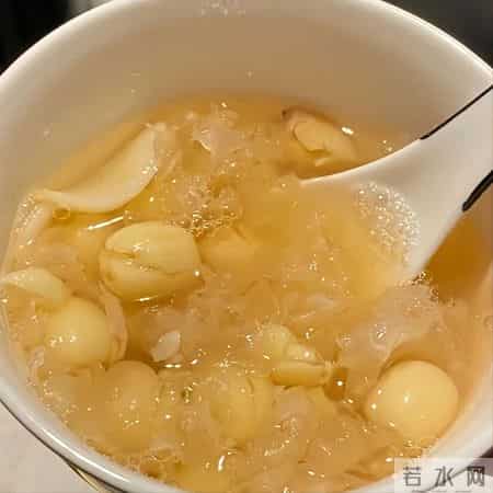 杨幂公开的熬夜养生法，加班熬夜后学几招，快速恢复精气神不垮脸