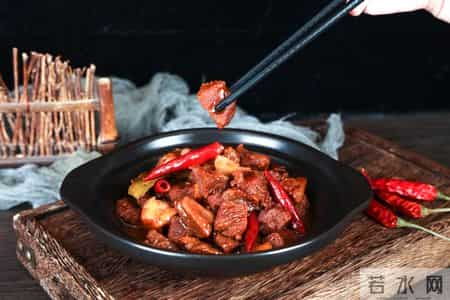 炖牛肉别再久炖了！加1料半小时酥烂，肉嫩汤鲜不塞牙