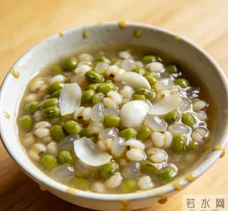 每天吃两口,给肝脏“洗个澡”,排净肝毒,脸色不黄、身体不淤