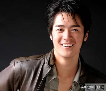 他28岁跳楼身亡,离开前顶楼徘徊3小时,留17字感人遗言告别人间