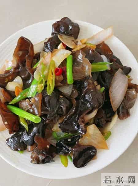 腊八刚过,建议中老年:少吃牛羊肉,多吃4样,排毒增免疫!