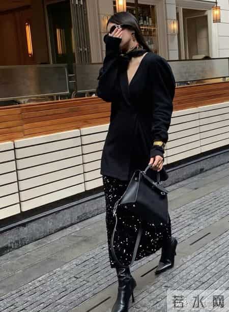 如果你有条“半裙”,搭配这几双美鞋更时髦好看