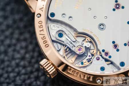 神级起步！出手即经典！这些一步到位毕业表，我只要一块就好！