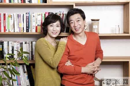 为何那些坚持同床睡的晚年夫妻，最后大多只有这一种结局太真实了