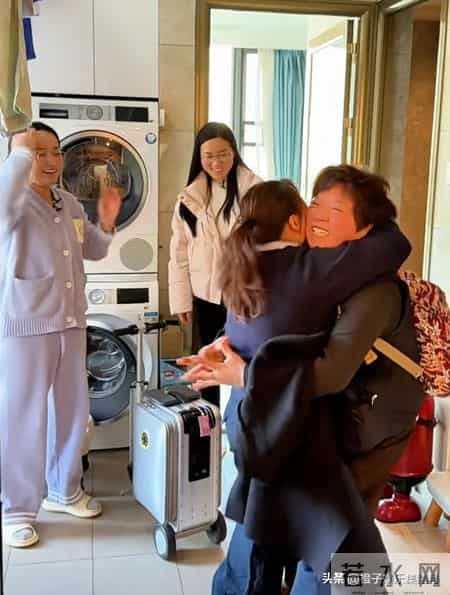 保姆红姐懵了！胖阿姨杀回小凤家，这下彻底没辙了，该何去何从？