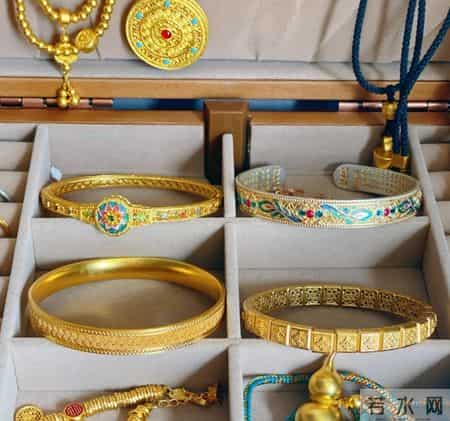 拥有1000克黄金的人，过着怎样的生活？