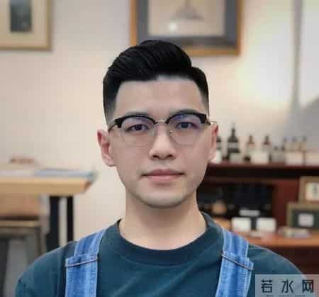 男人过了40岁，尽量少留这4种“发型”，乍一看时髦，实际很土气